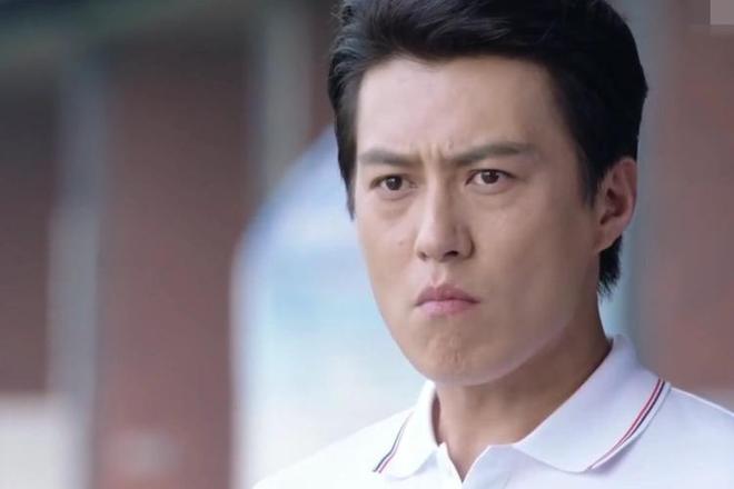 00元一件短袖是中年男人们的“心头好”qmh球盟会亚博网址35亿销售额！20